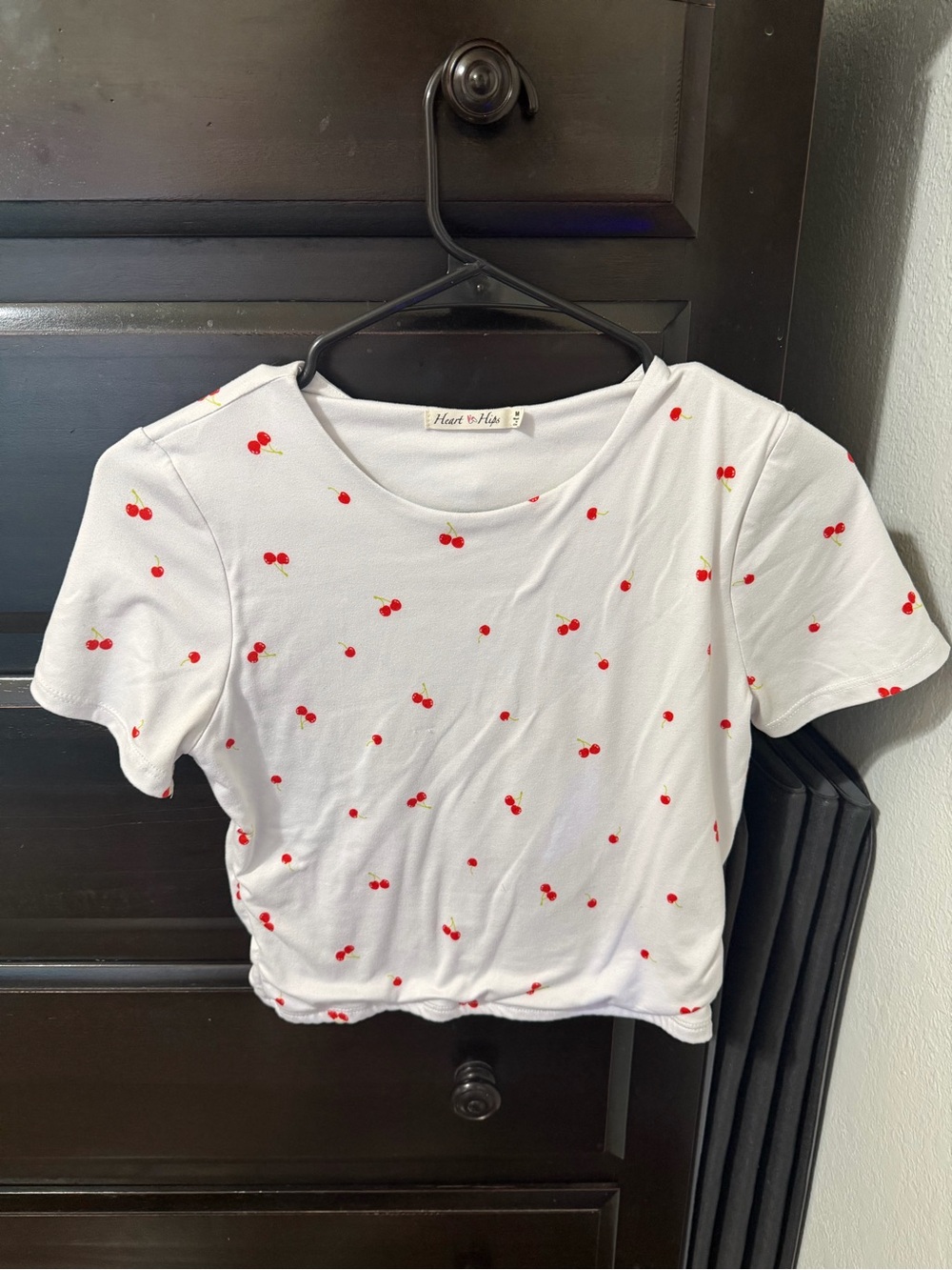 Heart Hips cherry crop top M